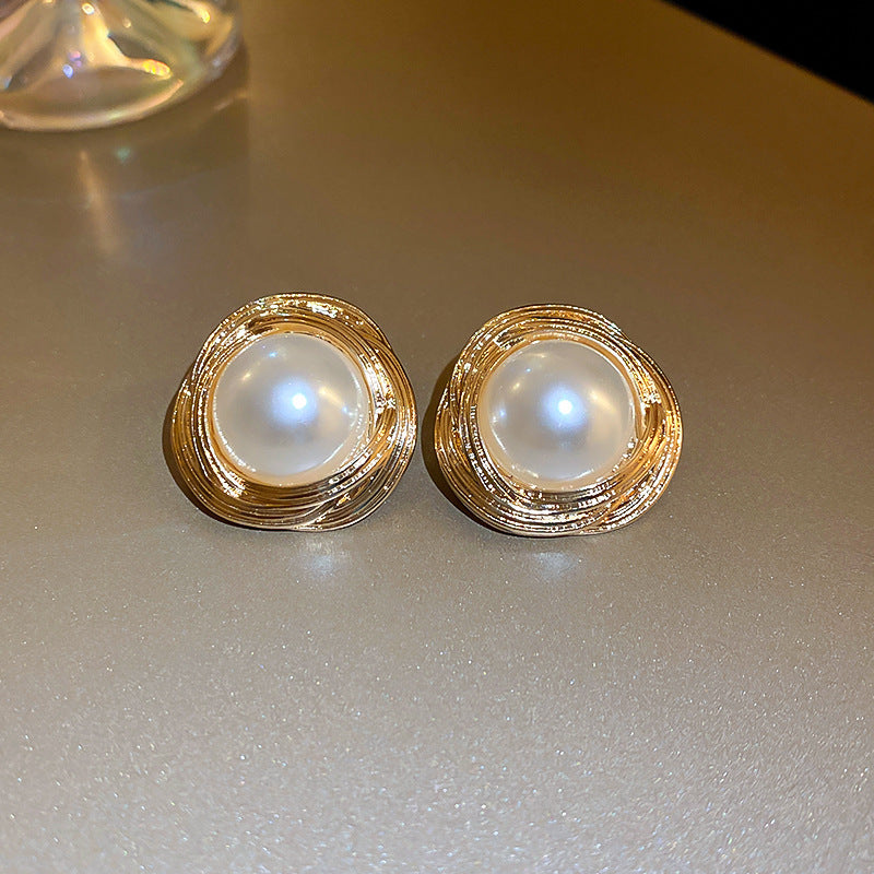 Pearl Gold – Silver Needle Earrings