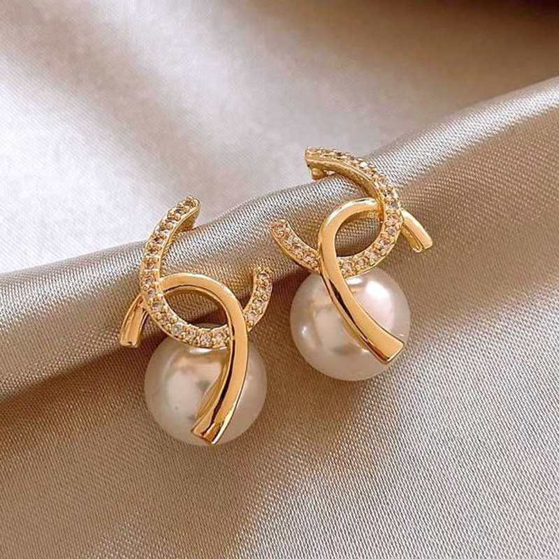 Earrings Double-C Pearl Stud